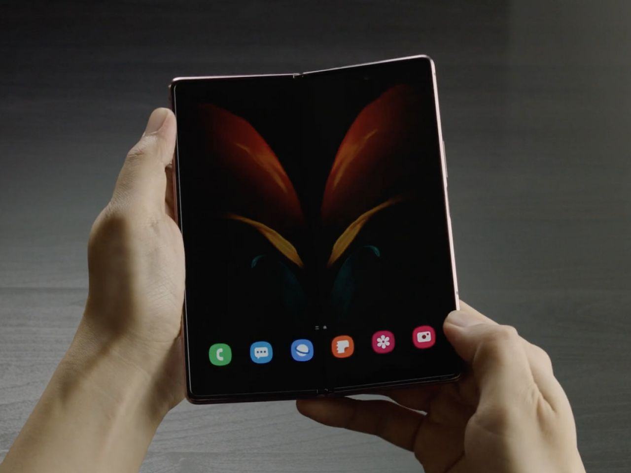 I migliori cellulari Samsung con sportellino del 2025, prezzi, recensioni